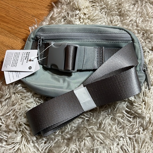 Belt bag - Picture 2 of 3